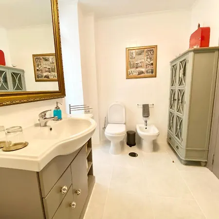 Apartman Luxury Vintage By Myplaceforyou, At The Centre Next To Marques De Pombal Lisboa