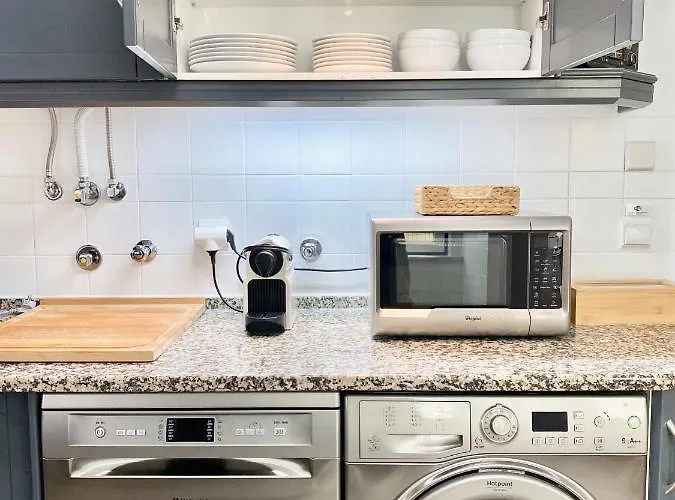 Luxury Vintage By Myplaceforyou, At The Centre Next To Marques De Pombal Апартаменты Лиссабон