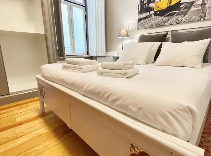 Luxury Vintage By Myplaceforyou, At The Centre Next To Marques De Pombal Апартаменты *