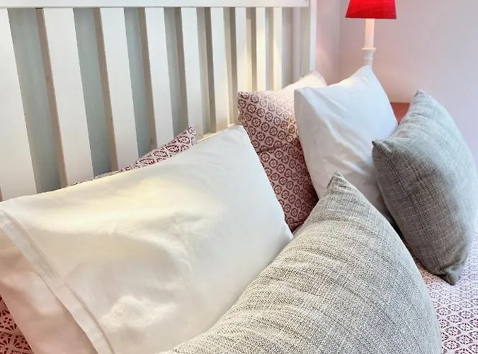 Luxury Vintage By Myplaceforyou, At The Centre Next To Marques De Pombal Апартаменты Лиссабон